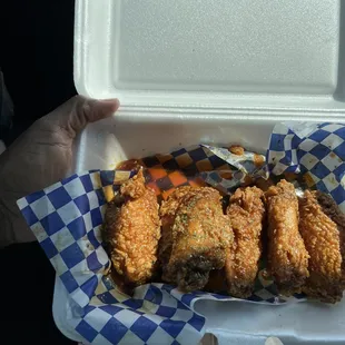 Fingerlicking 5 out of 10