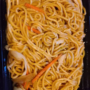 House combo chow mein.