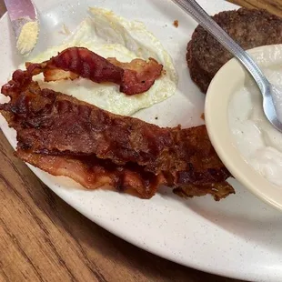 perfectly cooked bacon- and several slices came with the meal