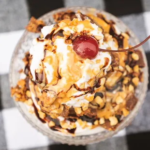 Snickers Sundae