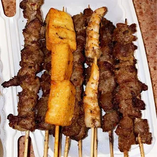 5 lamb, 5 beef, 1 fish tofu and 1 shrimp