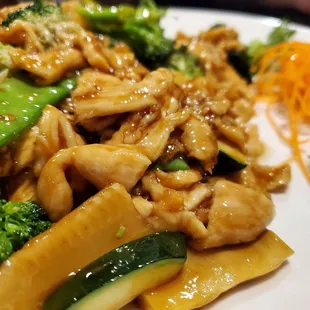 Chicken and mixed vegetables