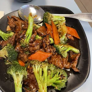 28. Broccoli Chicken