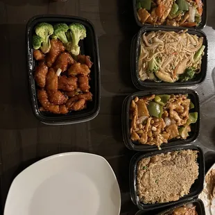 35. Orange Chicken 82. Combination Chow Mein 89. Combination Fried RIce