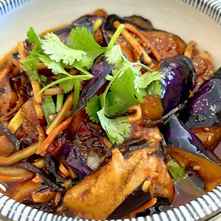 a bowl of stir fried vegetables
