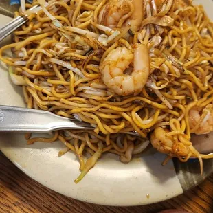 Shrimp chow mein