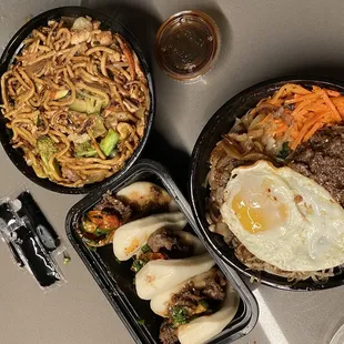 Dolsot Bibimbap &quot;Mixed &amp; eat&quot;  Bulgogi Bao Lo Mein