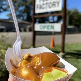 Caramel apple wedges