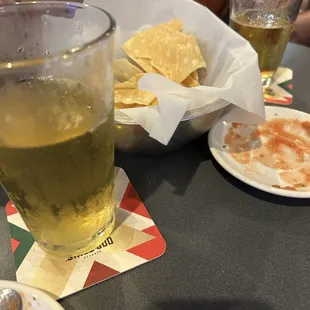 nachos, drink