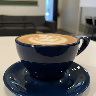 Oatmilk latte- great coffee art by the ladies here