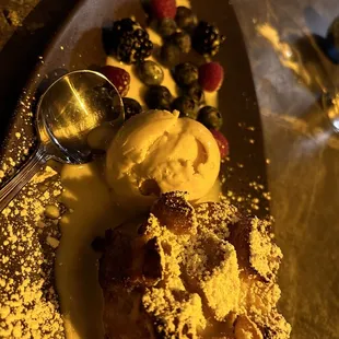 Bread pudding w berries