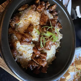 Wagyu Beef Clay Pot (G)