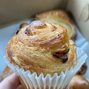 Maple Bacon Cruffin