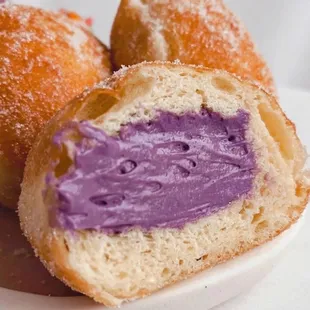 Ube malasada