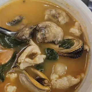 Thai Tom Yum Combo Soup