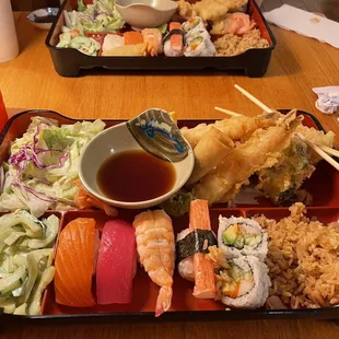 Lunch box ... presentation is lovely. Food ?? No so much.