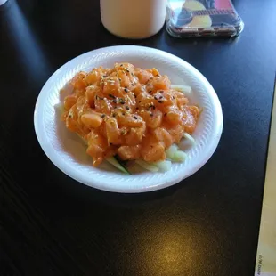 Ah the spicy mayo is all mixed into the salmon!!