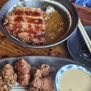Food us very good definently coming back ramen,takoyaki  balls, chicken karage  are very tasty