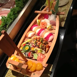 Fuji love boat