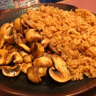 Chicken and steak combo only mushrooms