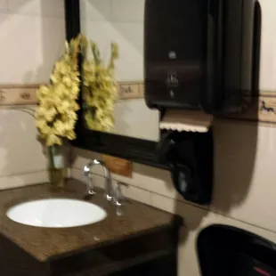 Clean bathroom (mens)