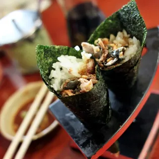 Salmon Skin Hand Roll