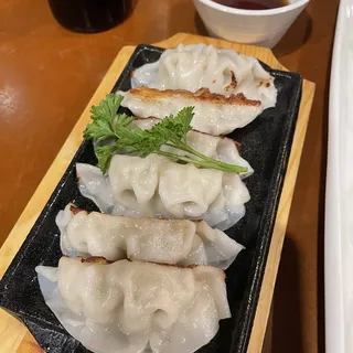 Gyoza