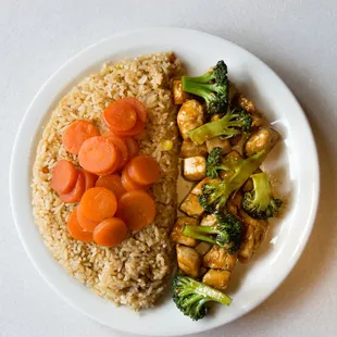 a plate of rice and vegetables