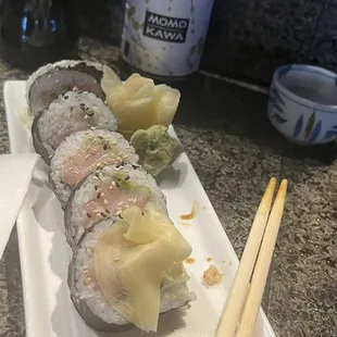 Hamachi Maki