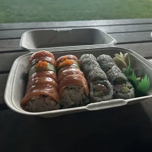 Alaska Roll &amp; Salmon Roll