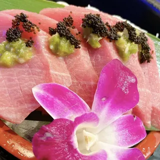 FATTY TUNA SASHIMI