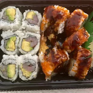 Tuna avocado and shrimp tempora