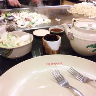 sushi, sashimi, sushi and sashimi, food