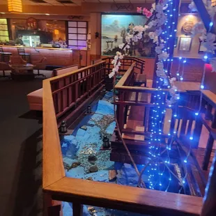 sushi and sashimi, interior