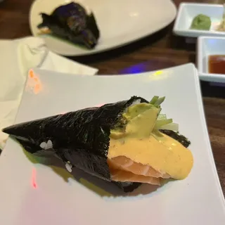 Spicy Salmon Hand Roll