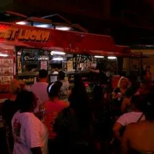 Long lines for incredible burgers.