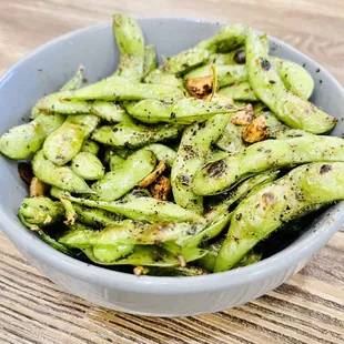 Garlic Chili Pepper Edamame