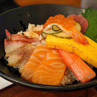 Chirashi bowl