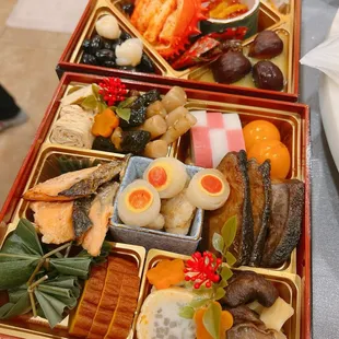 Osechi!! Worth to order!!