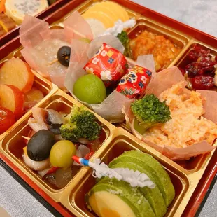 Osechi!! Worth to order!!
