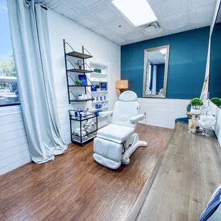 Full Circle Medspa Aesthetic room.