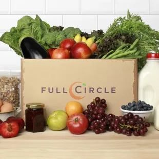 Full Circle farm brings the best of the farmer&apos;s market right to your door. Customize your box to even include groceries like eggs and dairy