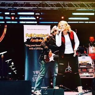 Full Contact Karaoke at 4th Street Live in Louisville Ky