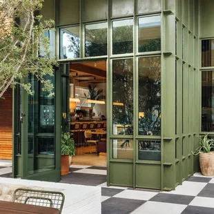 Full Goods Diner - Entrance