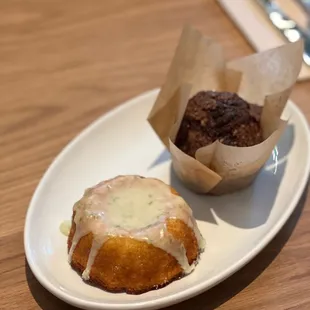Pan de elote &amp; Mexican hot chocolate muffin