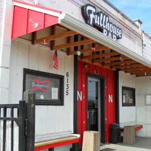 the front entrance of a restaurant