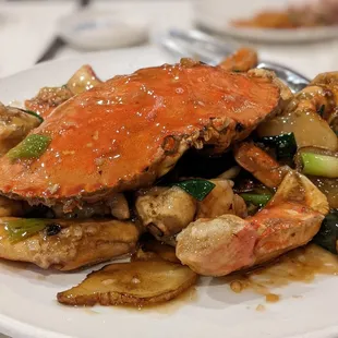 Crab with Ginger and Green Onion