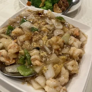 36. Prawns with Lobster Sauce