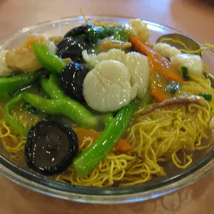 Seafood Chow Mein