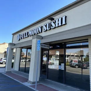 full moon sushi